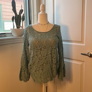 Boho-chic peasant blouse